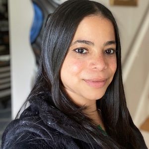 Meet your Posher, Jenn